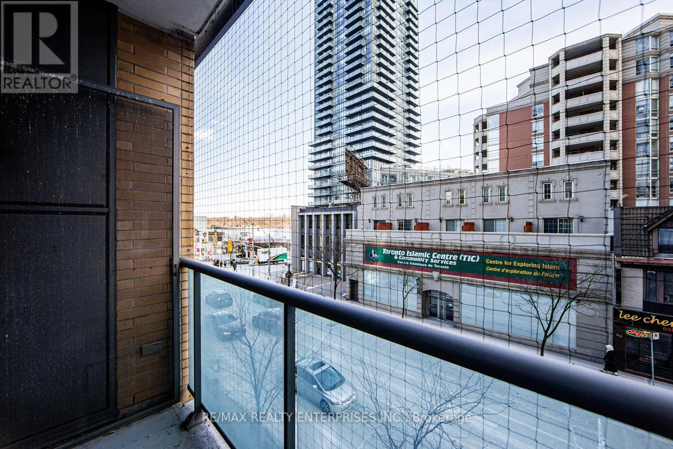 Photo 29 of 315 18 Yorkville Avenue, Toronto ON