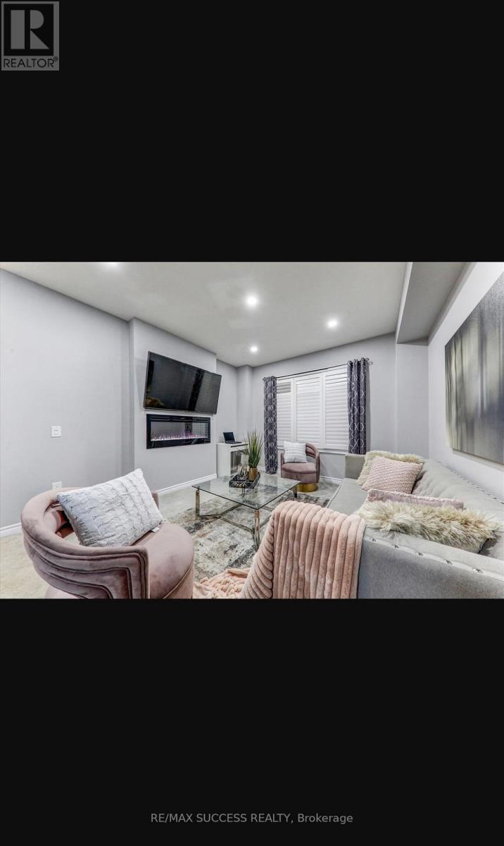 Photo 16 of 2339 Usman Road, Pickering ON