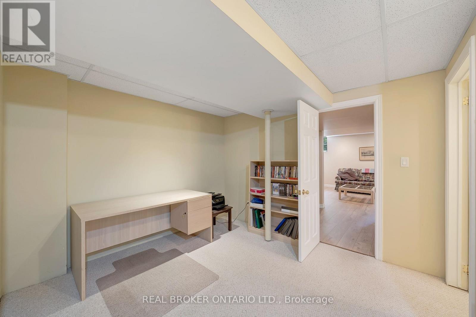 Photo 42 of 5689 Roseville Court, Burlington ON