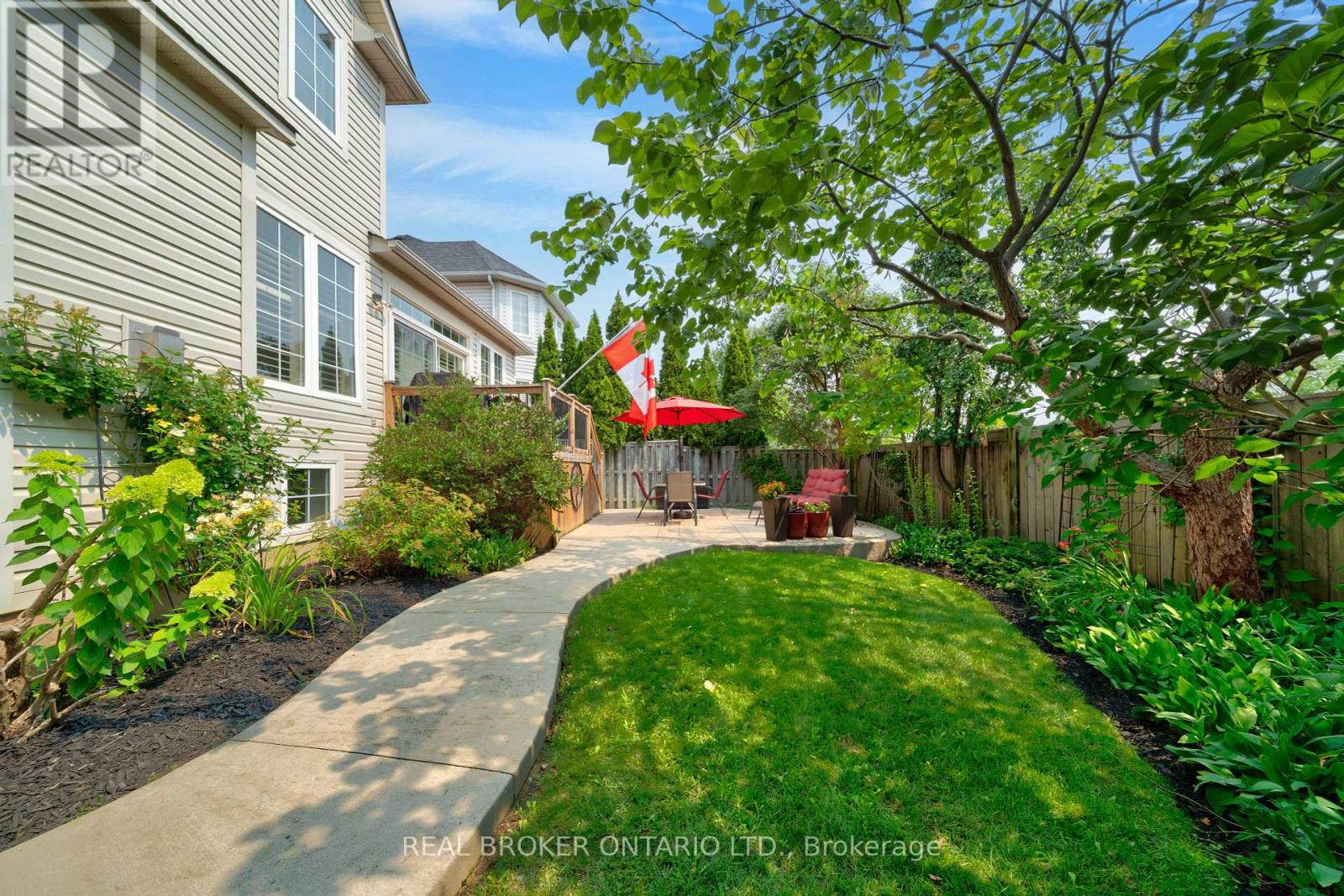 Photo 37 of 5689 Roseville Court, Burlington ON