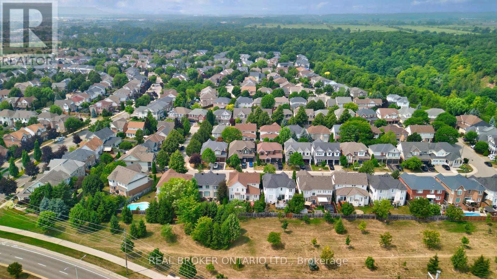 Photo 28 of 5689 Roseville Court, Burlington ON