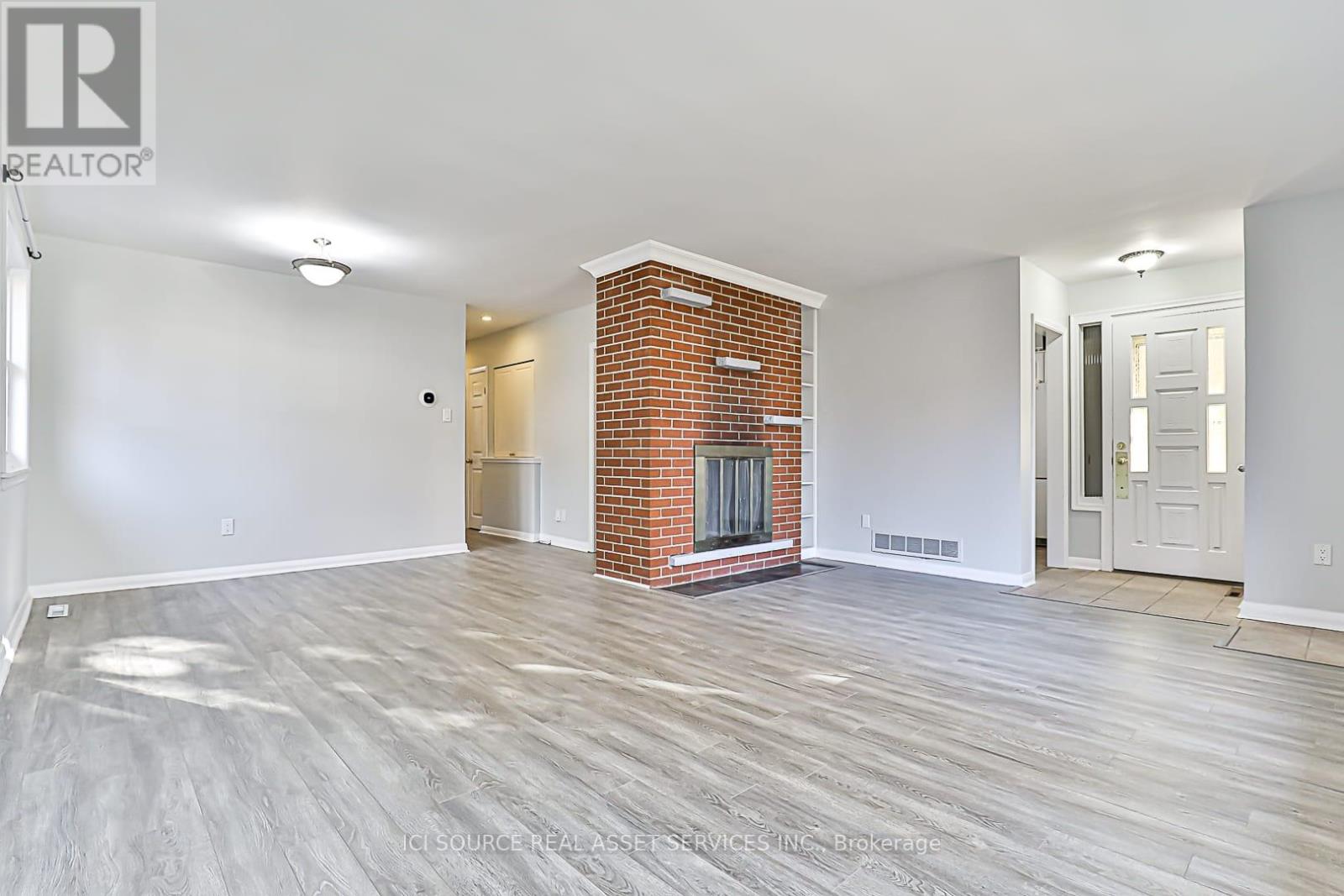 Photo 18 of Main Level 243 Montiel Road, Richmond Hill ON