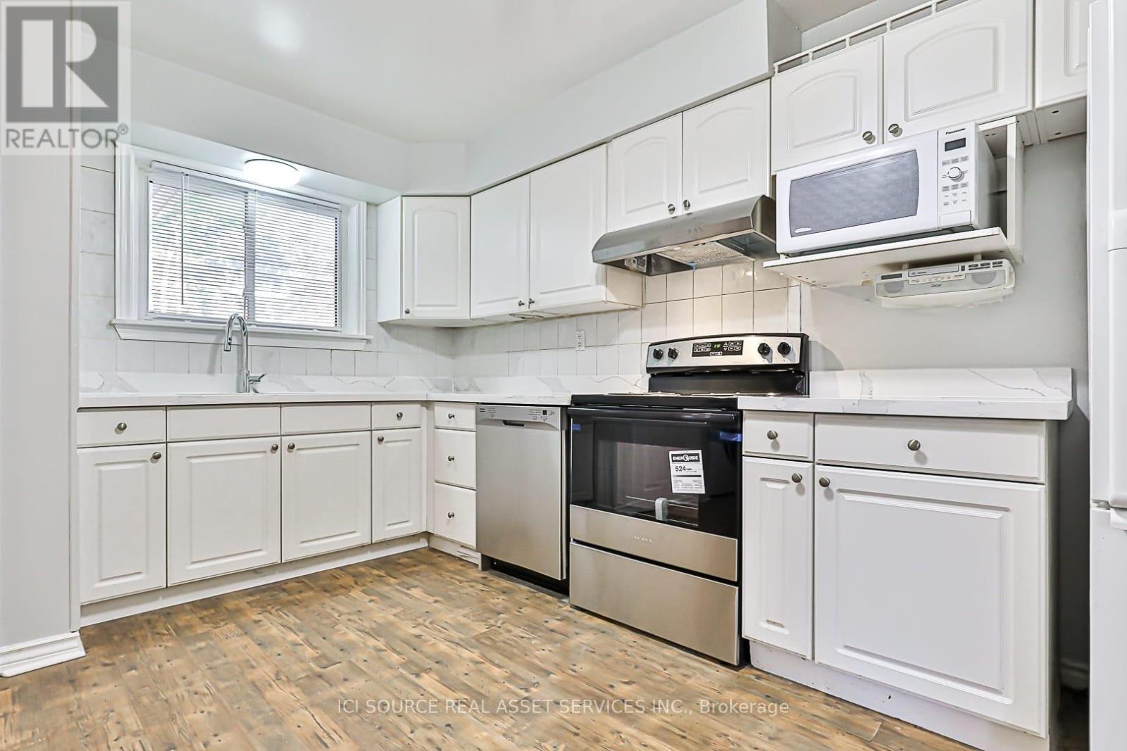 Photo 2 of Main Level 243 Montiel Road, Richmond Hill ON