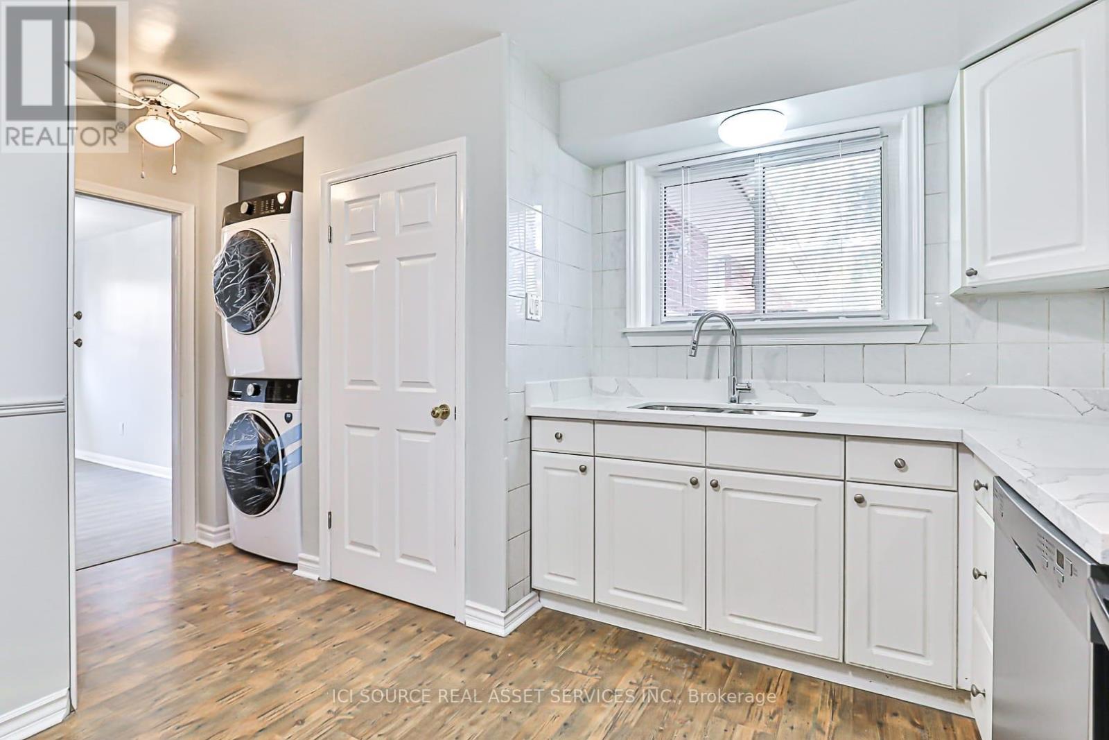 Photo 7 of Main Level 243 Montiel Road, Richmond Hill ON