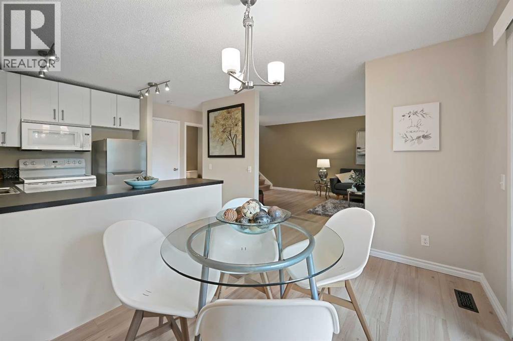 Single Family House for Sale in   Oakmoor Drive SW Palliser Calgary 
