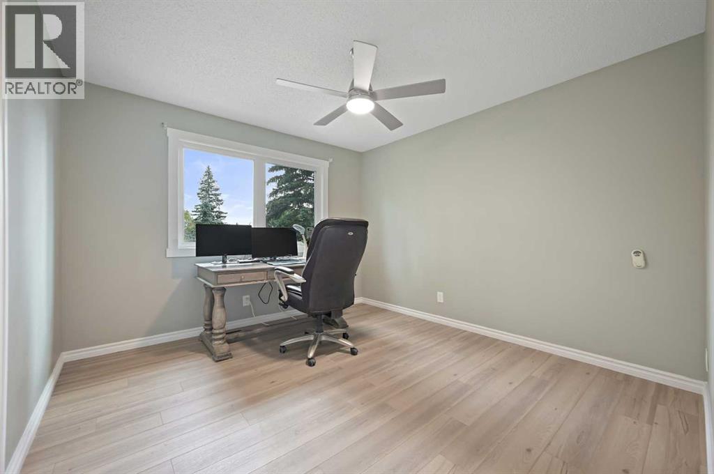 Single Family House for Sale in   Oakmoor Drive SW Palliser Calgary 