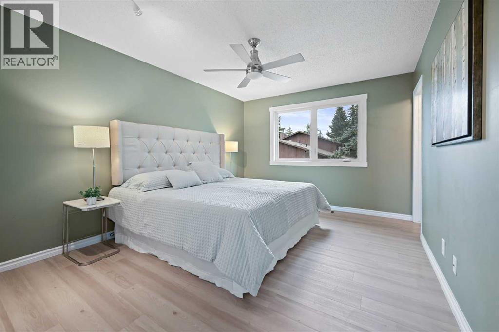 Single Family House for Sale in   Oakmoor Drive SW Palliser Calgary 