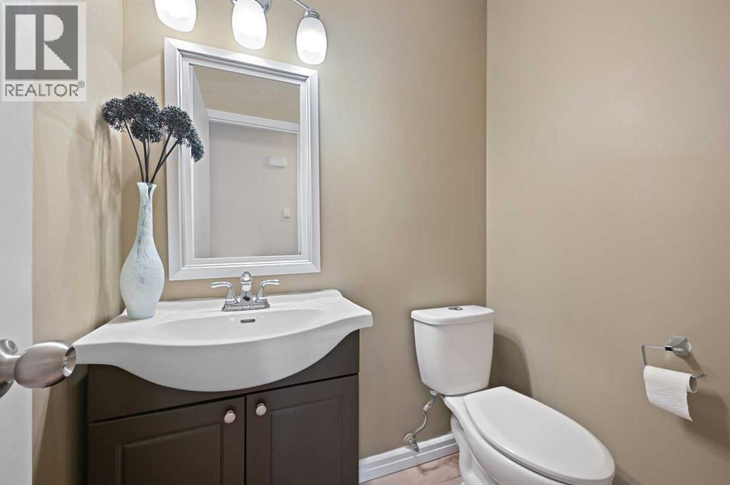 Single Family House for Sale in   Oakmoor Drive SW Palliser Calgary 