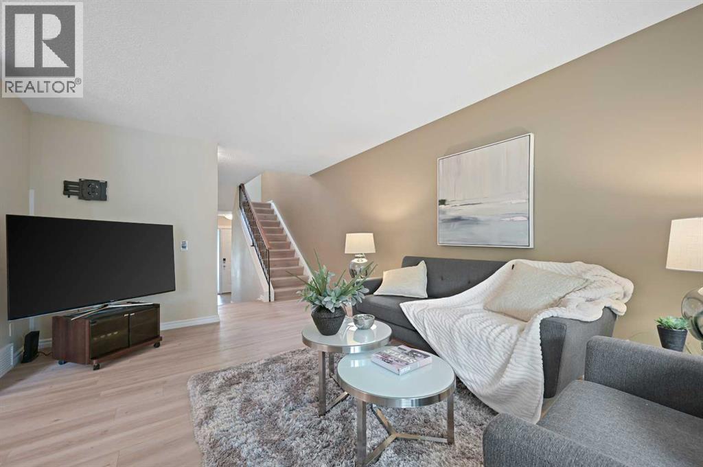Single Family House for Sale in   Oakmoor Drive SW Palliser Calgary 