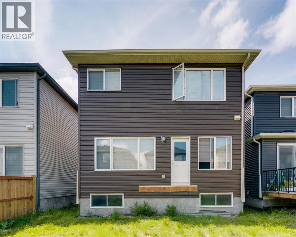 Single Family House for Sale in  Savanna Link NE Saddle Ridge Calgary 