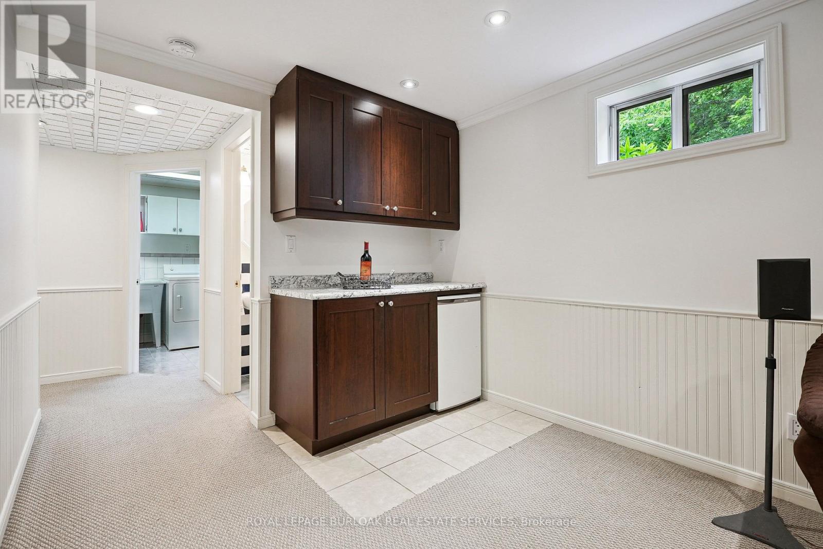 Photo 25 of 2091 Hartington Court, Mississauga ON