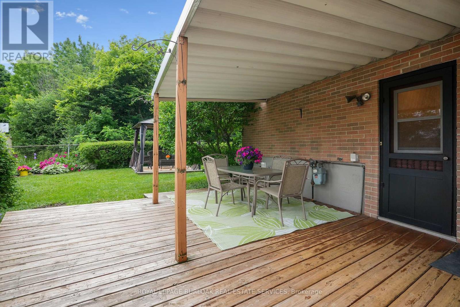 Photo 28 of 2091 Hartington Court, Mississauga ON