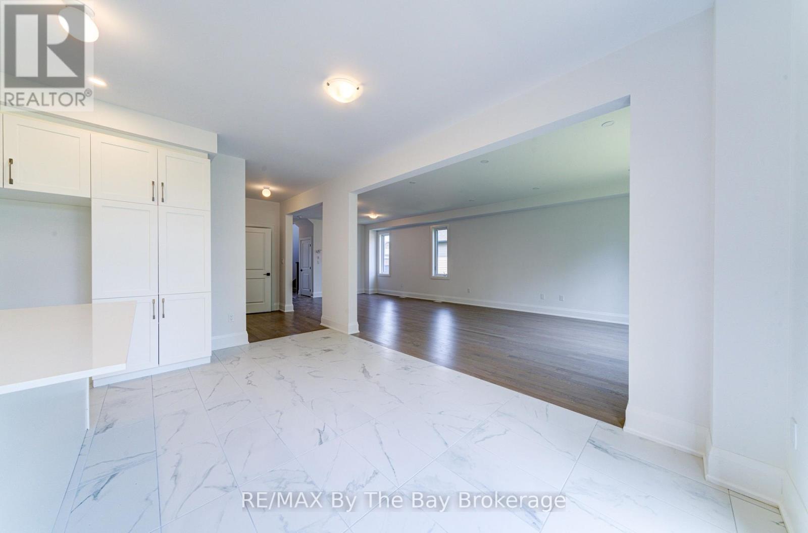 Photo 29 of 13 Emerald Street, Wasaga Beach ON