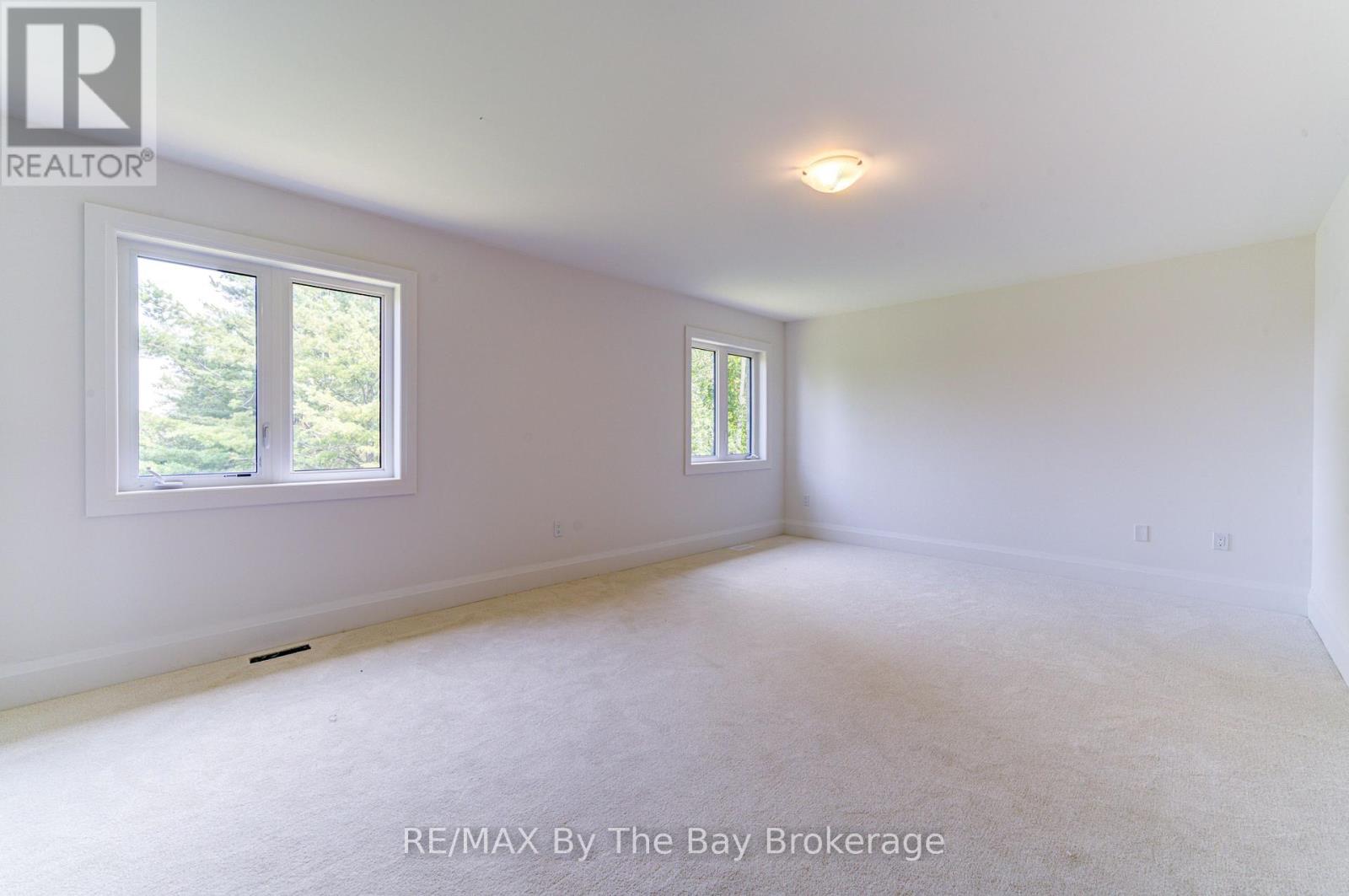 Photo 33 of 13 Emerald Street, Wasaga Beach ON