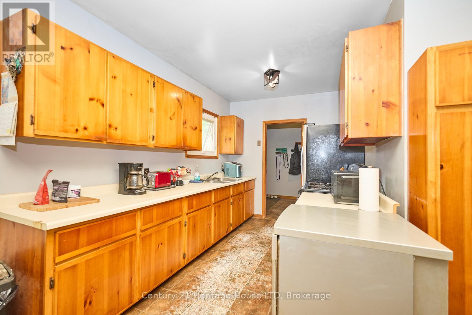 Photo 12 of 3334 Riselay Avenue, Fort Erie ON