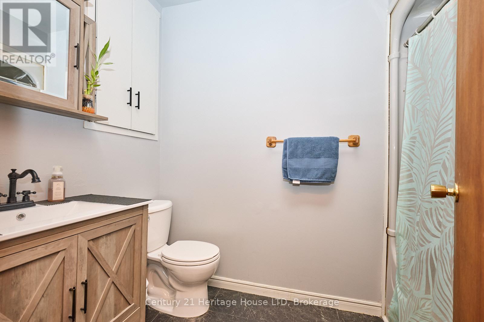 Photo 15 of 3334 Riselay Avenue, Fort Erie ON