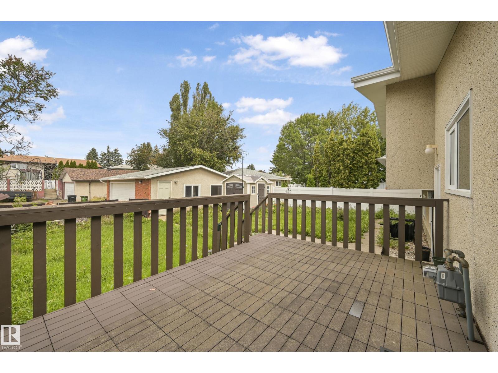Photo 41 of 7208 139 Av Nw, Edmonton AB