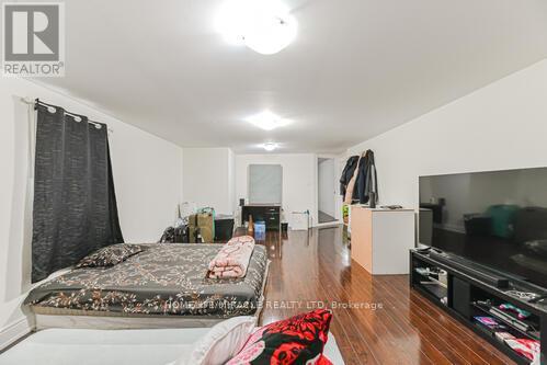 Photo 33 of 6 Beechwood Crescent, Brampton ON
