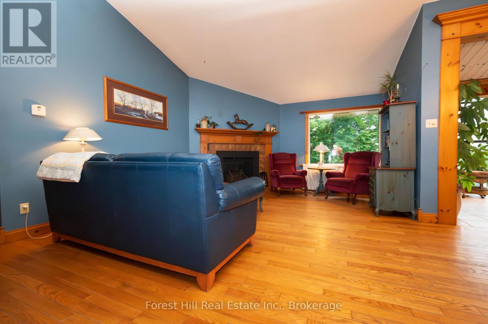 Photo 16 of 35 Westvale Drive S, Bracebridge ON