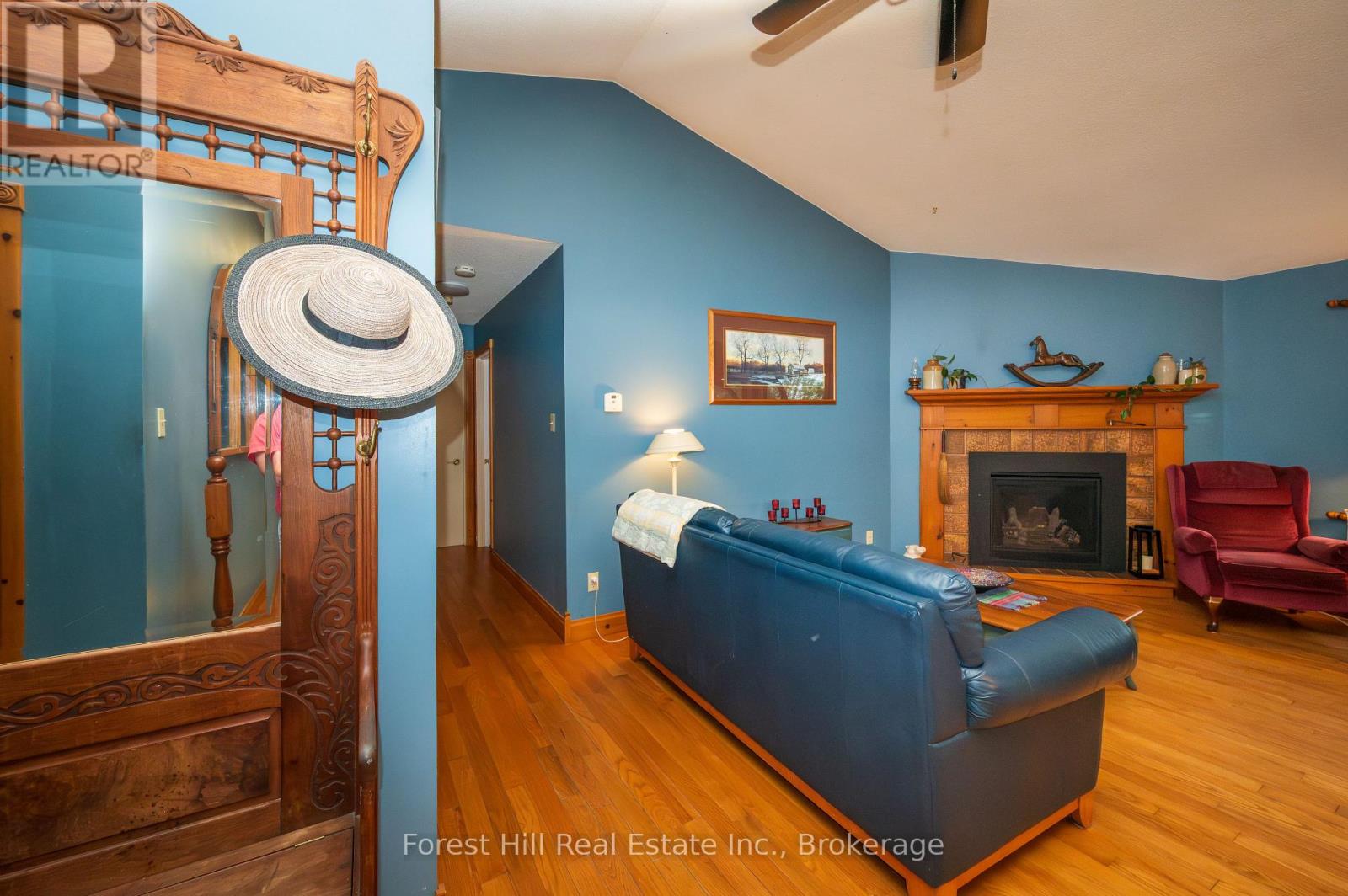 Photo 15 of 35 Westvale Drive S, Bracebridge ON