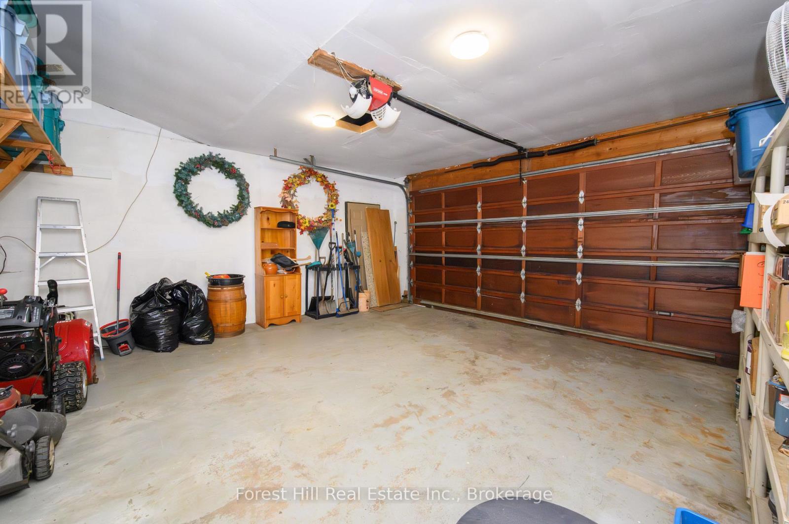 Photo 31 of 35 Westvale Drive S, Bracebridge ON