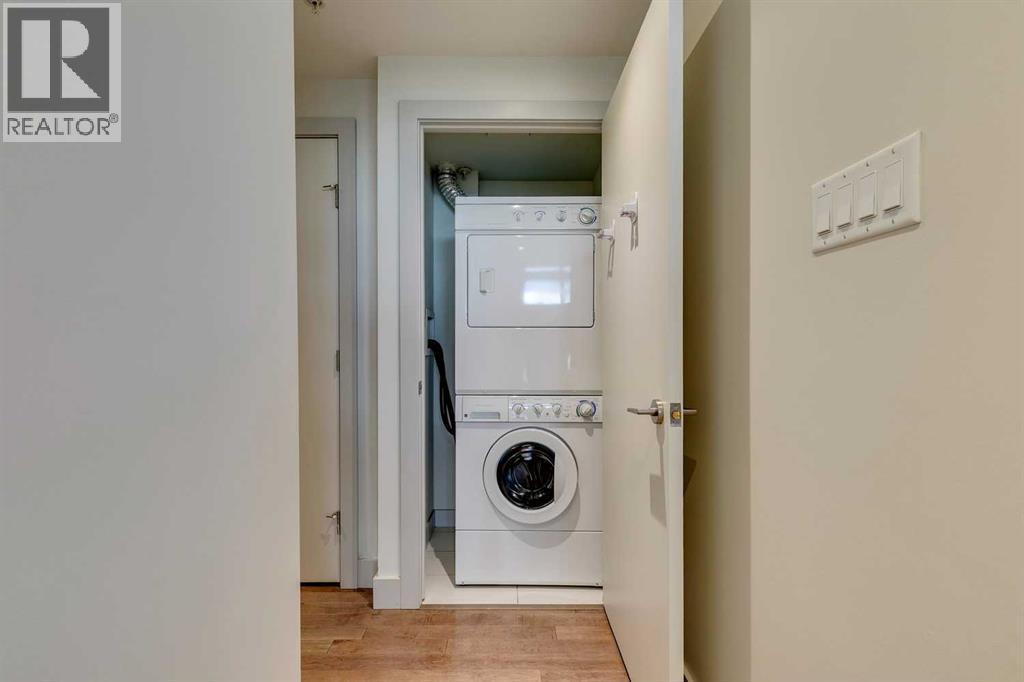 Single Family House for Sale in   Shawnee Hill SW Shawnee Slopes Calgary 