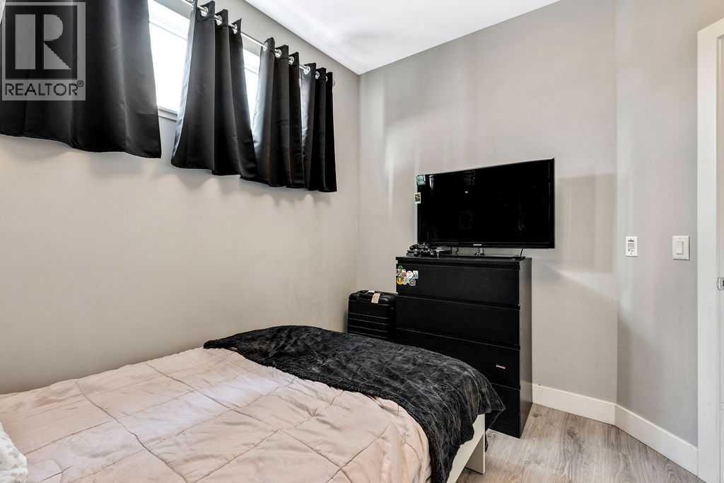 Single Family House for Sale in    Avenue NE Bridgeland/Riverside Calgary 
