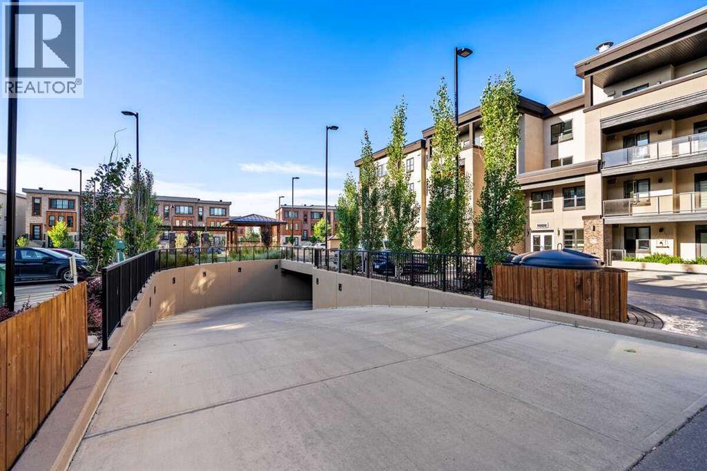 Single Family House for Sale in   Greenbriar Place NW Greenwood/Greenbriar Calgary 