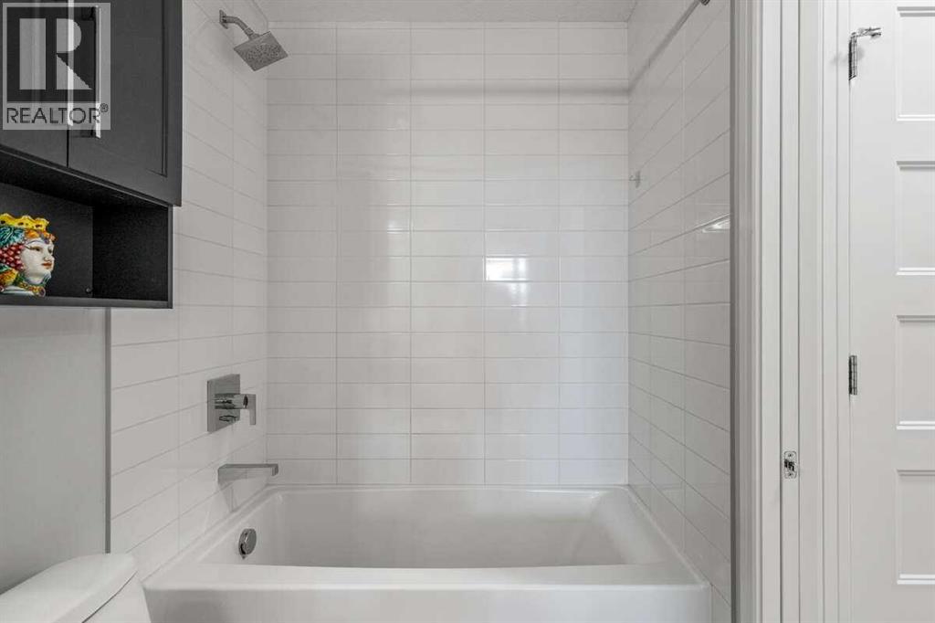Single Family House for Sale in   Greenbriar Place NW Greenwood/Greenbriar Calgary 