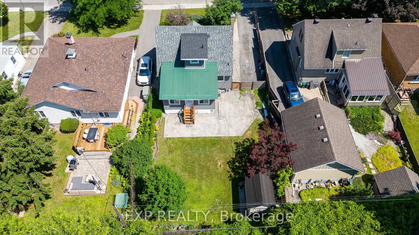 Photo 21 of 1552 Caledon Street, Ottawa ON