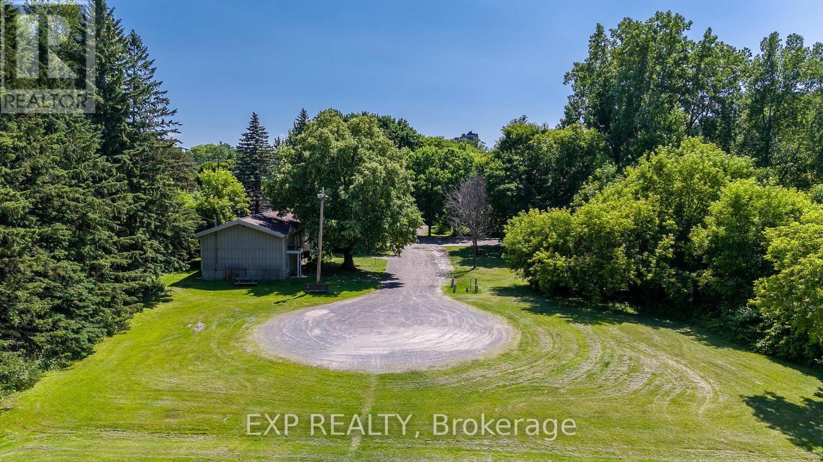 Photo 34 of 1552 Caledon Street, Ottawa ON