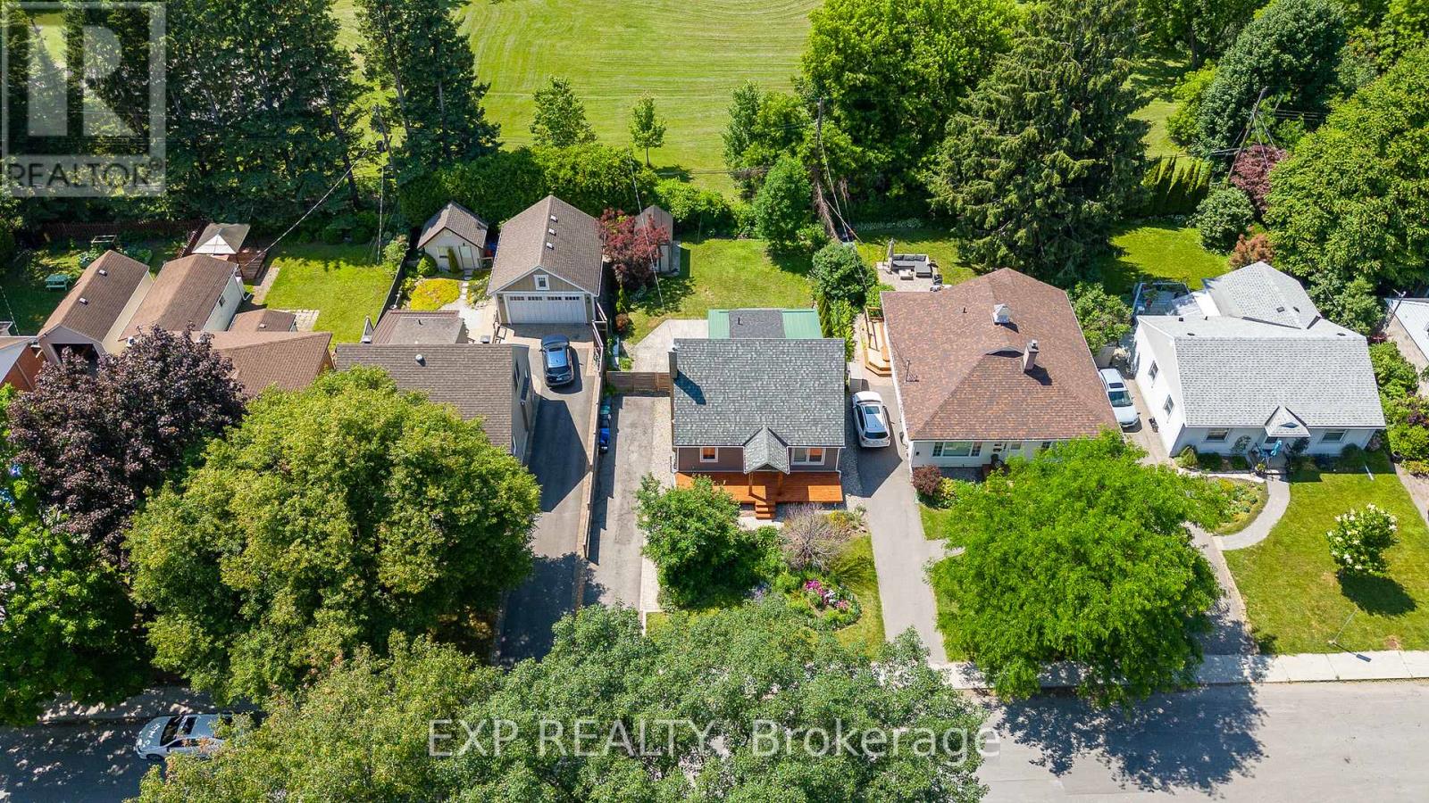 Photo 20 of 1552 Caledon Street, Ottawa ON