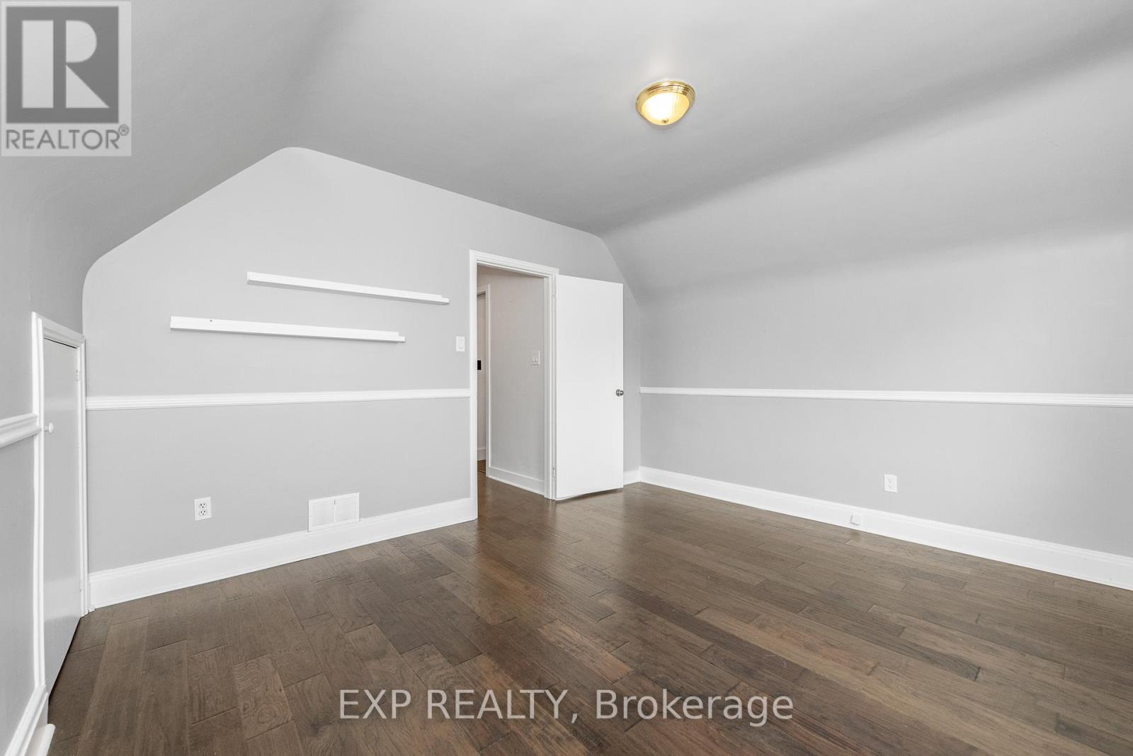 Photo 41 of 1552 Caledon Street, Ottawa ON