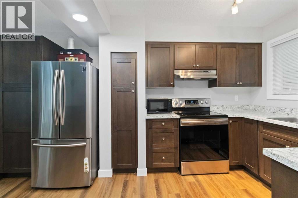 Photo 9 of 180 Almond Crescent, Fort Mcmurray AB