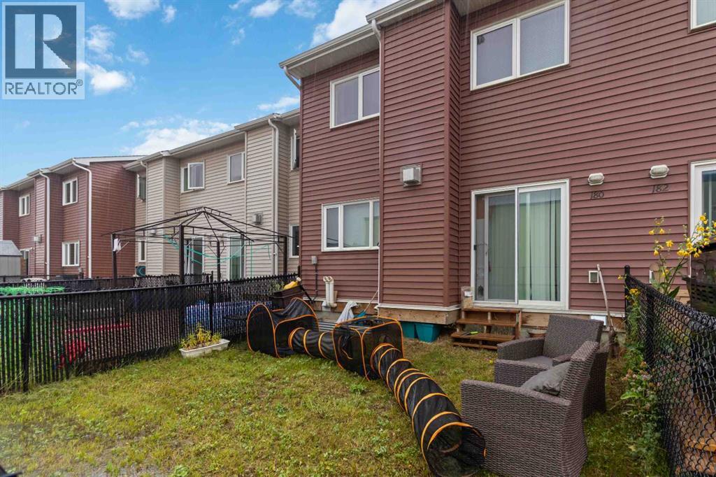 Photo 20 of 180 Almond Crescent, Fort Mcmurray AB
