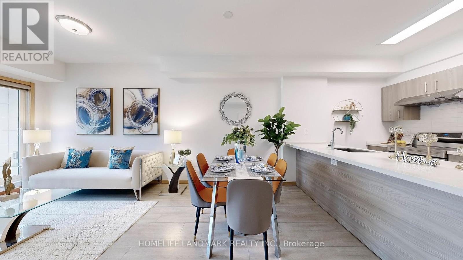 Photo 13 of D 207 200 Chester Le Boulevard, Toronto ON