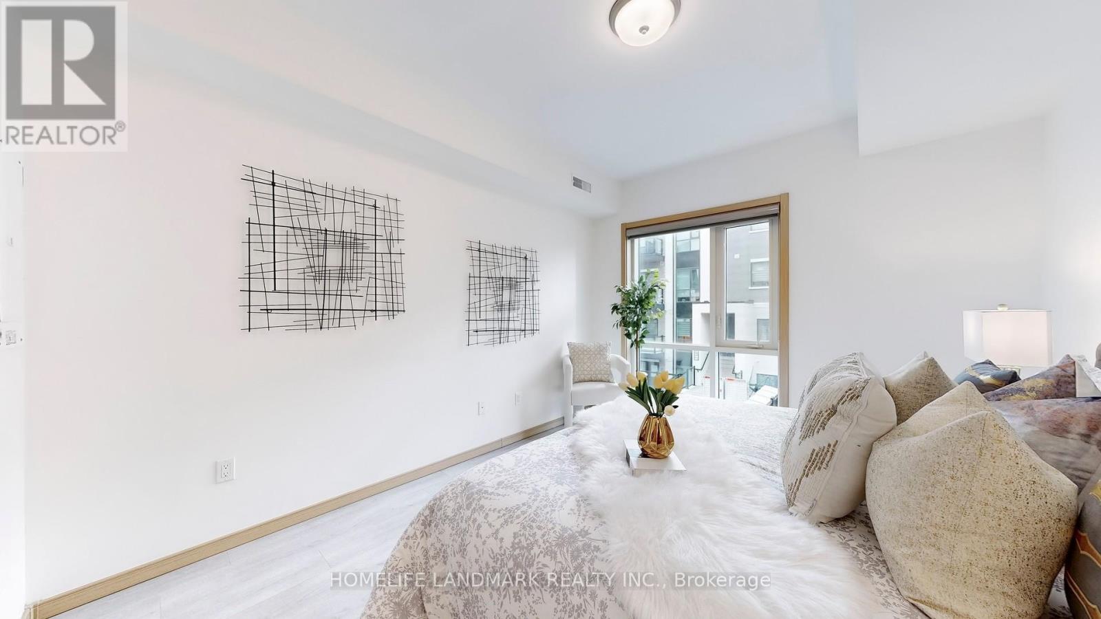 Photo 21 of D 207 200 Chester Le Boulevard, Toronto ON