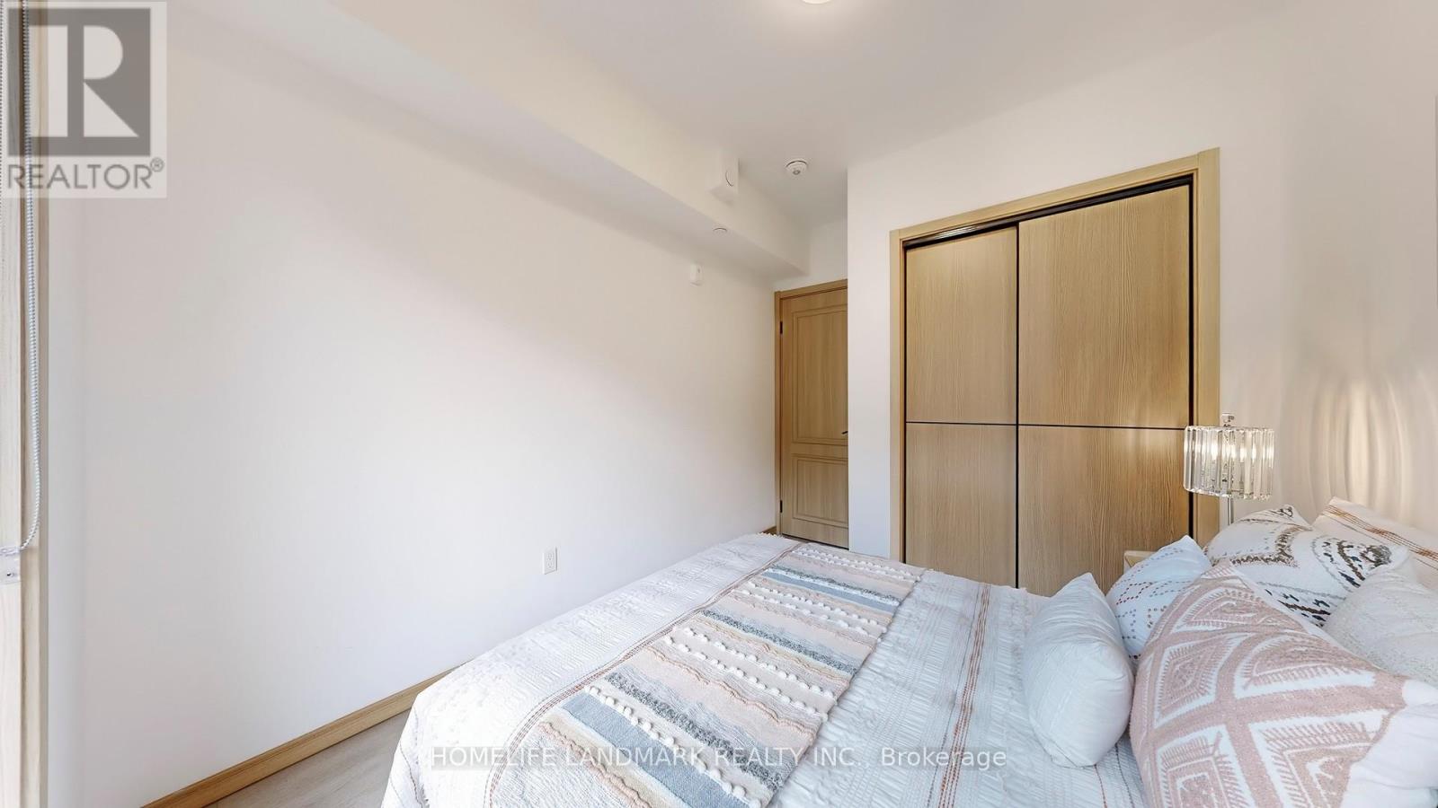 Photo 31 of D 207 200 Chester Le Boulevard, Toronto ON