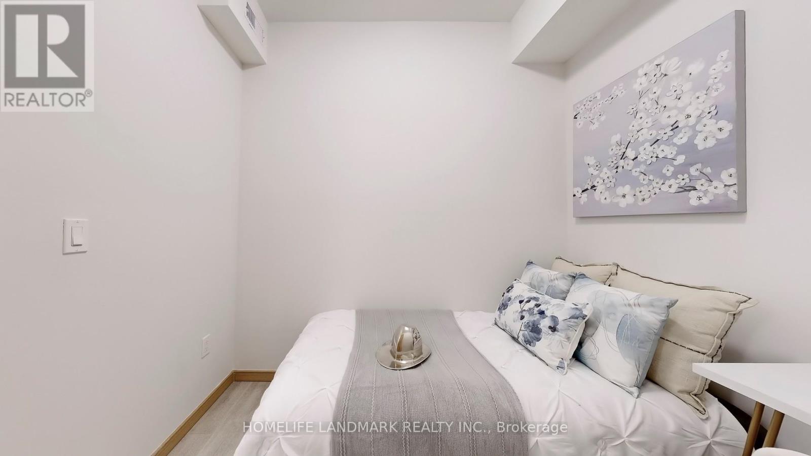 Photo 33 of D 207 200 Chester Le Boulevard, Toronto ON