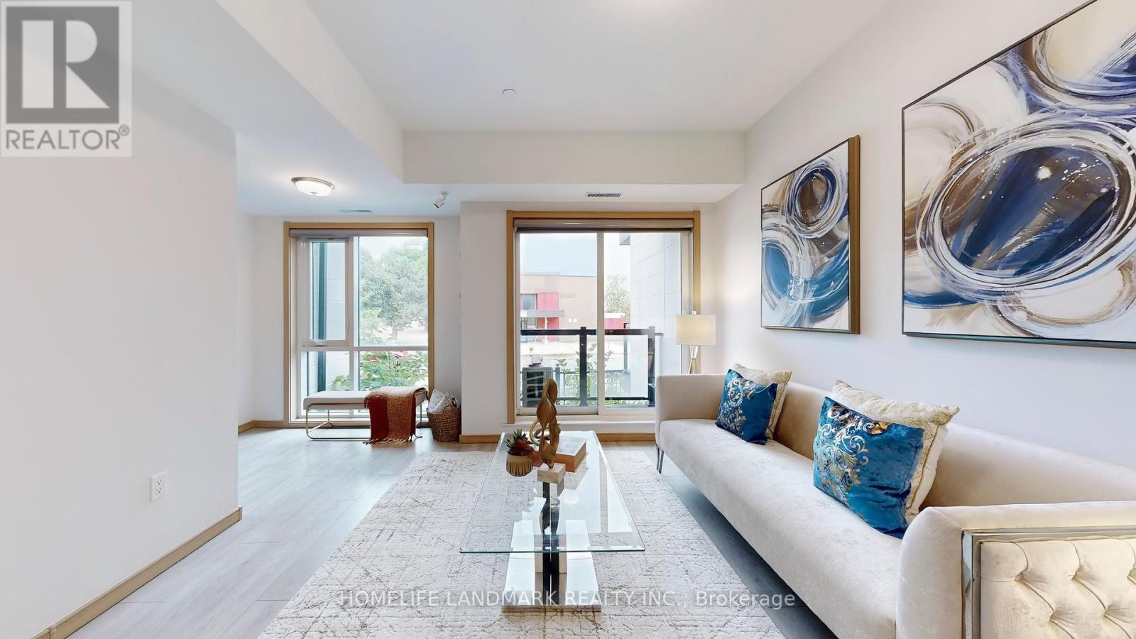 Photo 6 of D 207 200 Chester Le Boulevard, Toronto ON