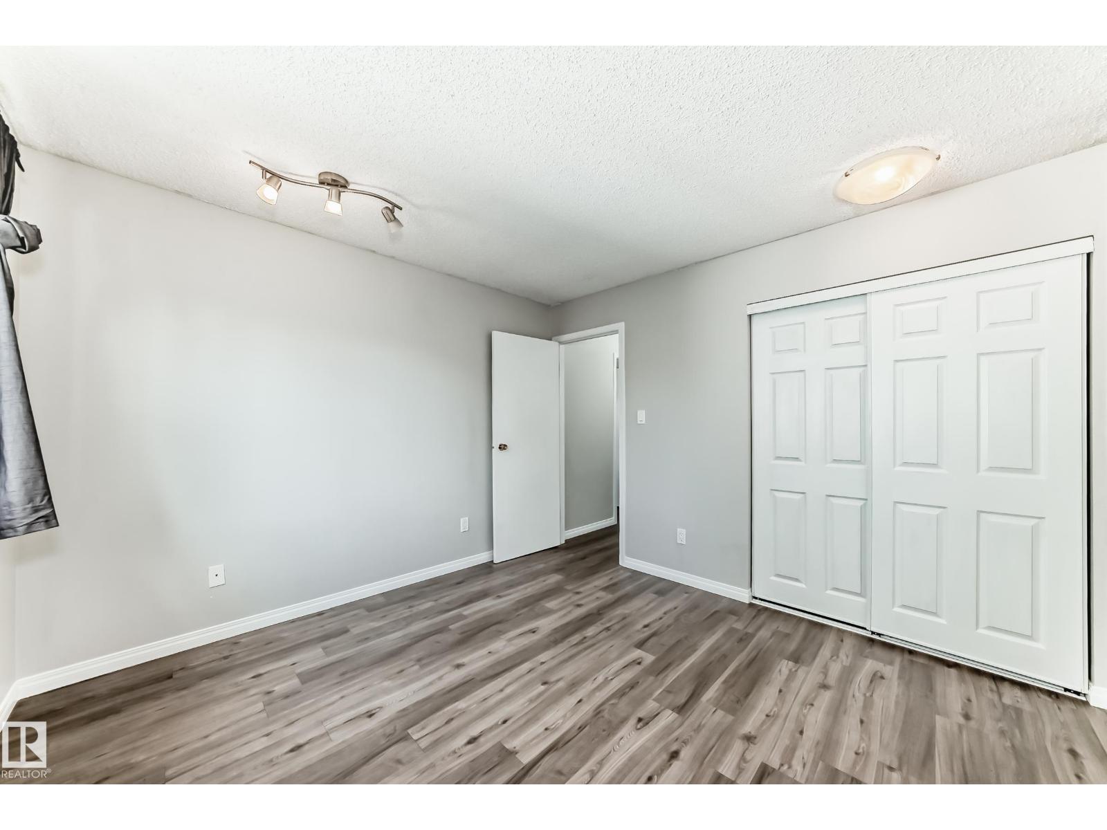 Photo 26 of 38 1415 62 St Nw, Edmonton AB