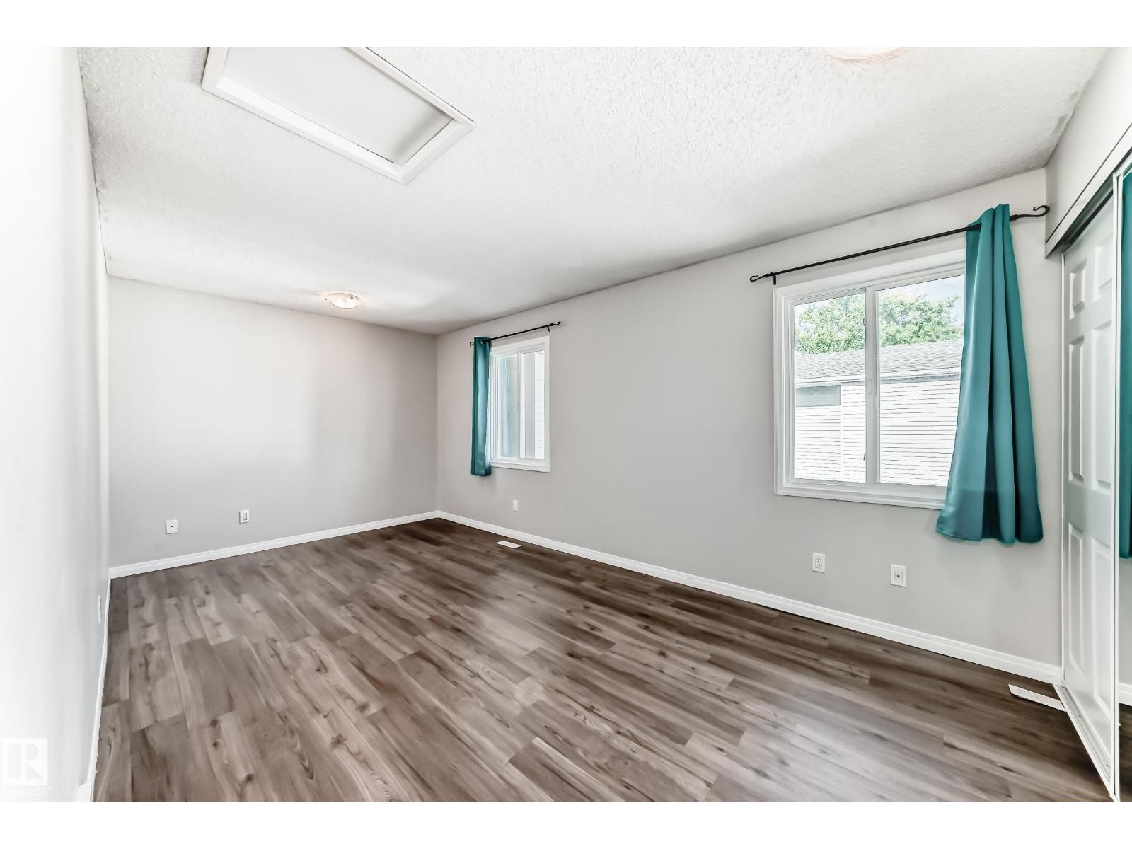 Photo 28 of 38 1415 62 St Nw, Edmonton AB