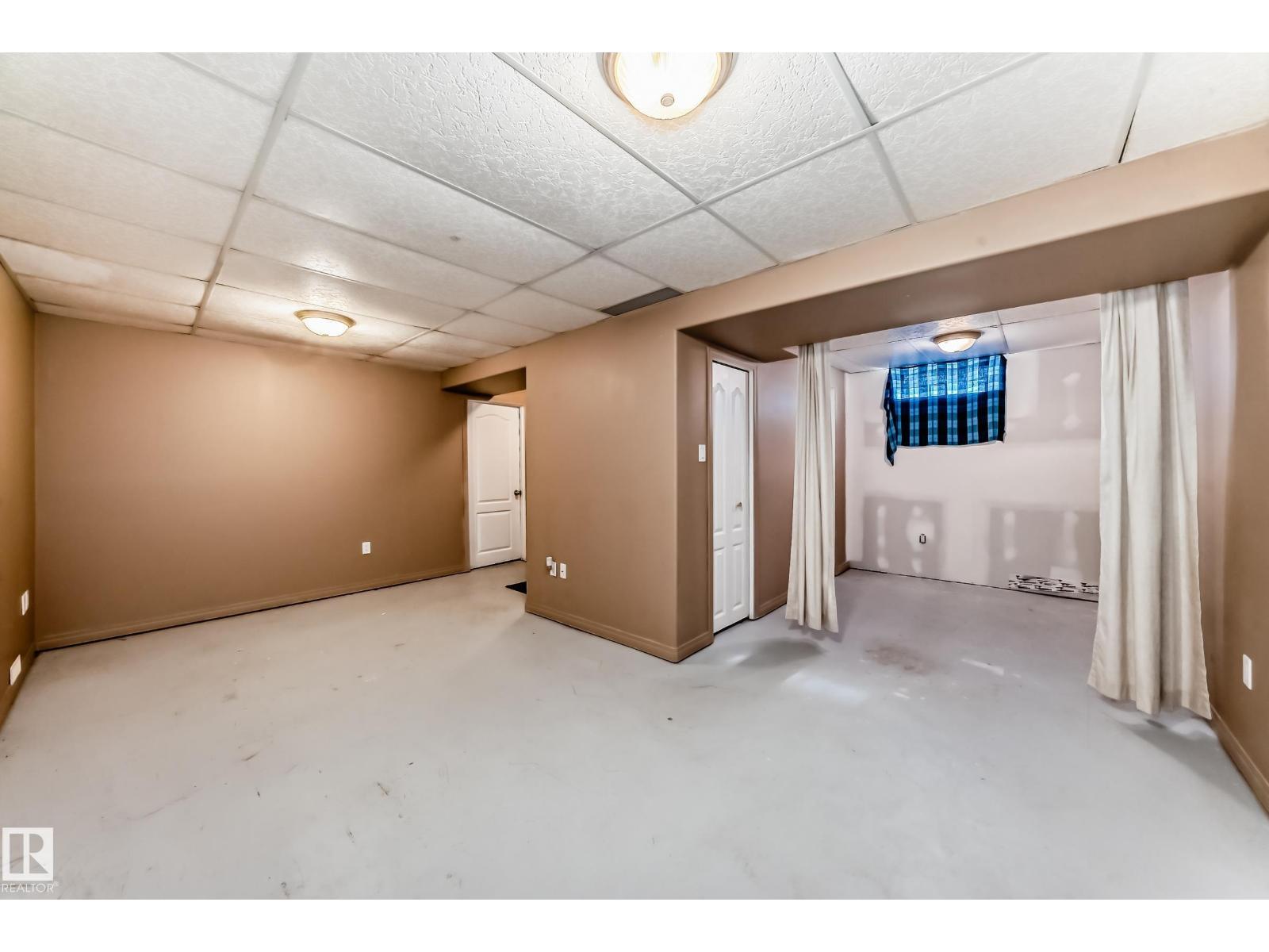 Photo 34 of 38 1415 62 St Nw, Edmonton AB