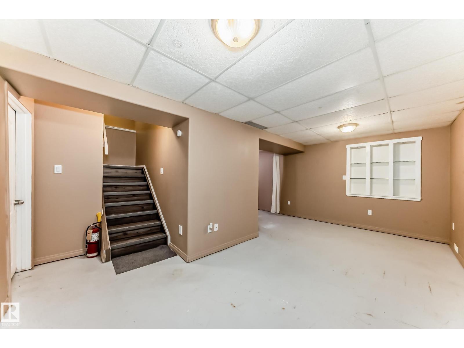 Photo 36 of 38 1415 62 St Nw, Edmonton AB