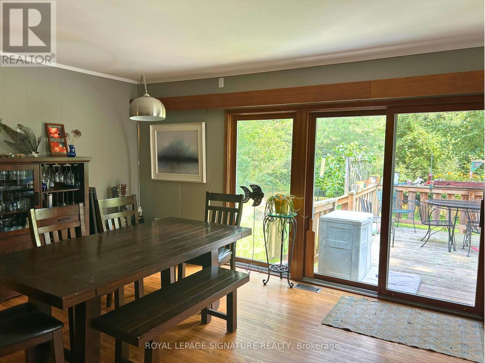 Photo 41 of 425 Norfolk Street S, Norfolk ON