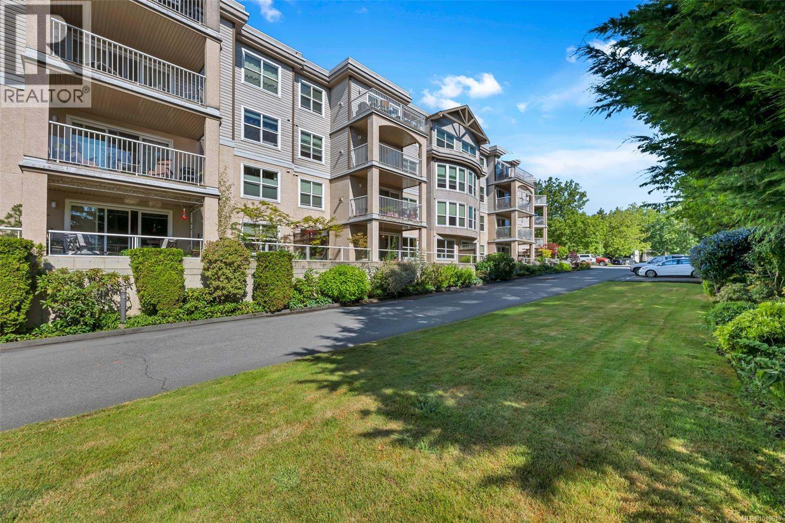 Photo 26 of 204 1240 Verdier Ave, Central Saanich BC