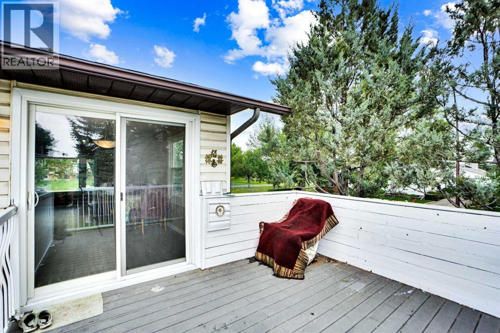 Single Family House 4 Level for Sale in  Rundlemere Road NE Rundle Calgary 