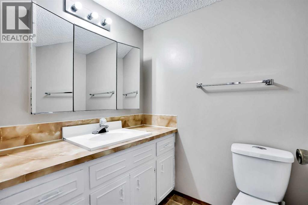 Single Family House 4 Level for Sale in  Rundlemere Road NE Rundle Calgary 