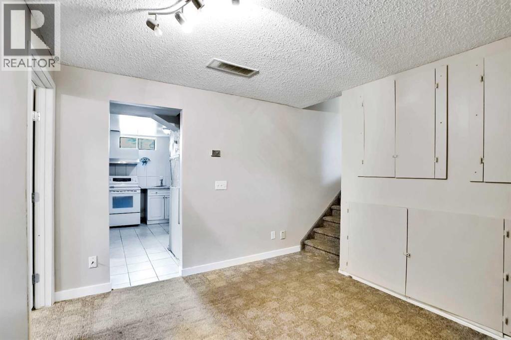 Single Family House 4 Level for Sale in  Rundlemere Road NE Rundle Calgary 