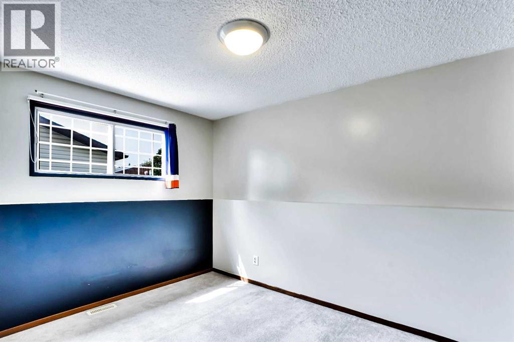 Single Family House 4 Level for Sale in  Rundlemere Road NE Rundle Calgary 